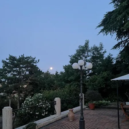 Maison Tuscany Bed & Breakfast 4*