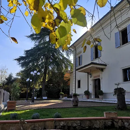Bed & Breakfast Maison Tuscany