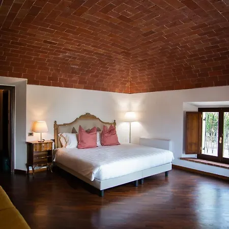 Bed & Breakfast Maison Tuscany